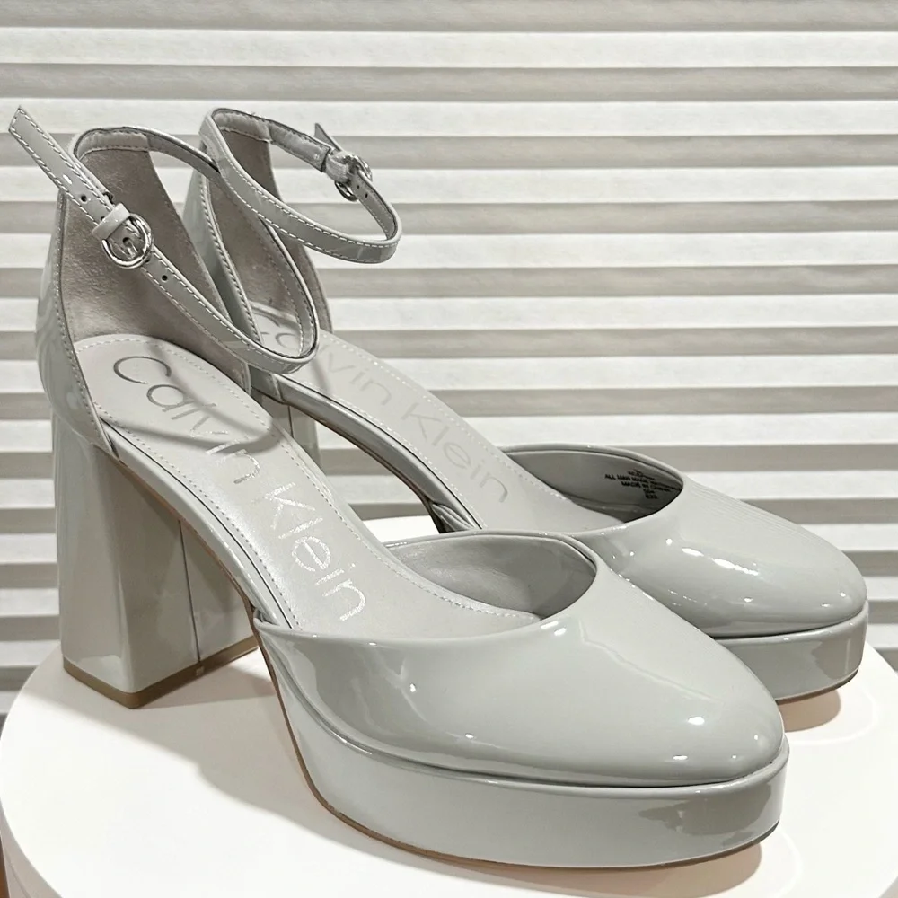 🌸CALVIN KLEIN🌸 Sabin Platform Sandal Size: 9M
